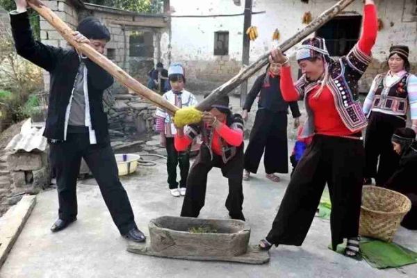 哈尼族的传统节日风俗