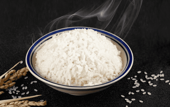 自热米饭的米是什么米，自热米饭是生米还是熟米