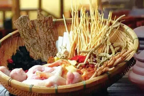 白露是什么季节的节气，白露它有哪些习俗呢
