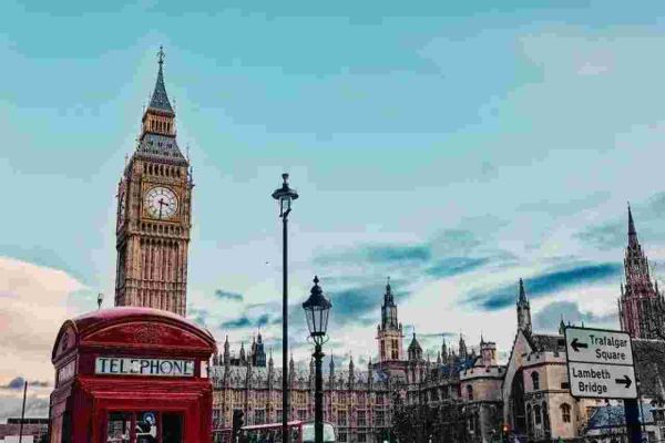 大本钟是哪个国家的，英国大本钟为何又叫伊丽莎白塔？
