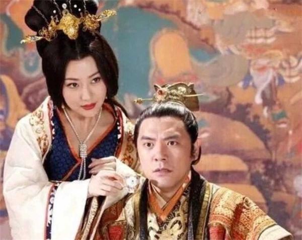 被六个皇帝疯抢的萧皇后,萧皇后为何能让六位皇帝疯狂争夺 被六个皇帝疯抢的萧皇后,萧皇后为何能让六位皇帝疯狂争夺