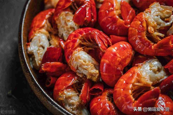 龙虾尾和小龙虾有什么区别，为啥虾尾要比整只小龙虾便宜？