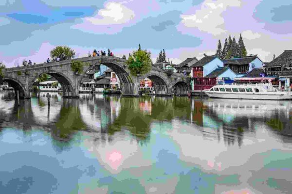 上海人气最旺的十大景点（上海最受欢迎十大景点）