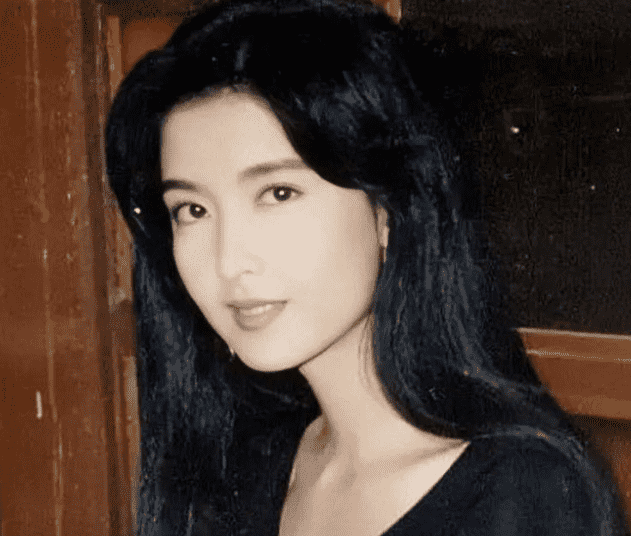 港星十大巅峰颜值女（香港十位颜值出众的美女明星）