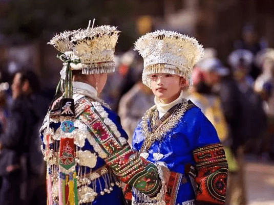 湘西苗族服饰文化特点，蚩尤后代苗族的服饰