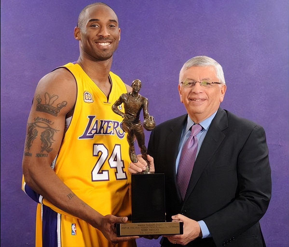 NBA十大催泪感动瞬间（NBA十大感人瞬间盘点）