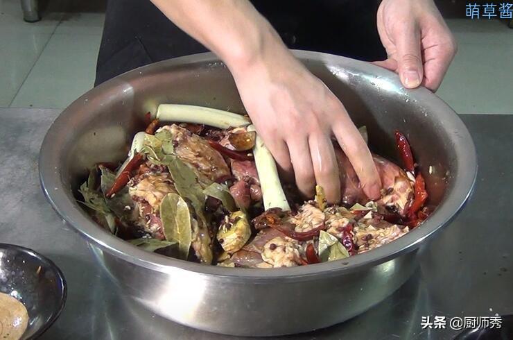 卤牛肉的制作方法和步骤（美味卤牛肉秘制做法）