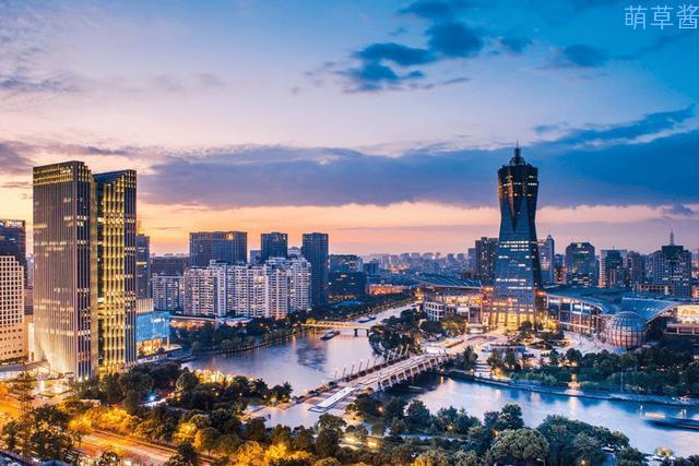 国内十大房价最高的城市（中国房价最贵的十座城市）