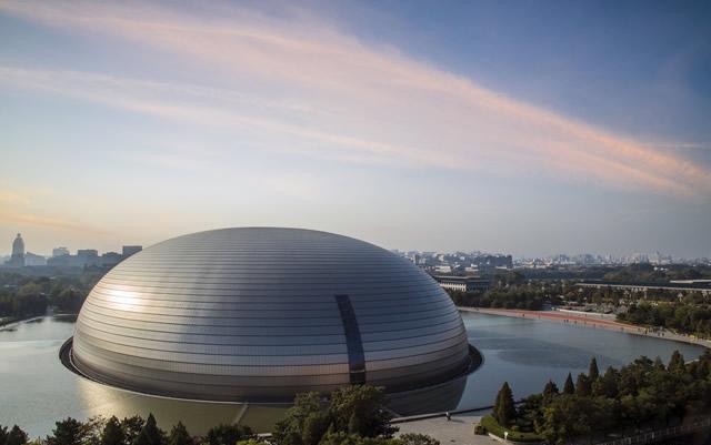 中国建筑奇迹有哪些（中国现代十大建筑奇迹）