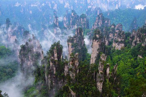 中国接待游客最多十大景点（中国十大人气最高的景点排行）