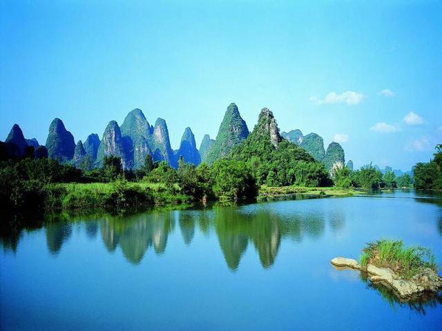中国接待游客最多十大景点（中国十大人气最高的景点排行）