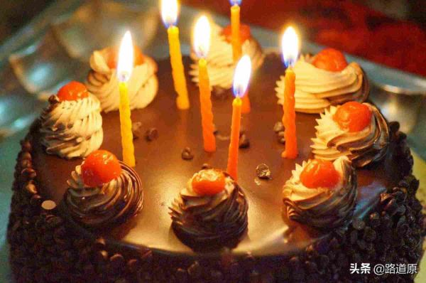 出生日期是阴历还是阳历,中国什么时候开始用阳历的? 出生日期是阴历还是阳历,中国什么时候开始用阳历的?