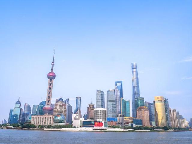 中国接待游客最多十大景点（中国十大人气最高的景点排行）