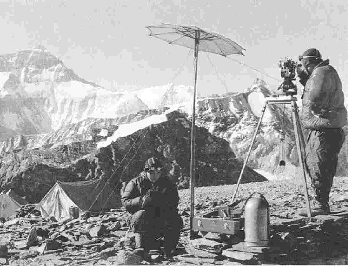 1975年登珠峰牺牲多少人，有关1975年珠峰测量背后的故事
