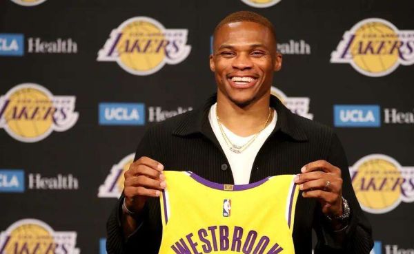 NBA现役十大控球后卫（NBA最顶级的控球后卫）