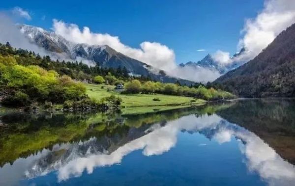 四川必去的十大景点（10大不容错过的绝美景点）