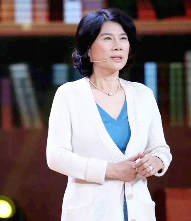 董明珠结了几次婚（铁娘子三十岁丧夫后白手起家的传奇人生）