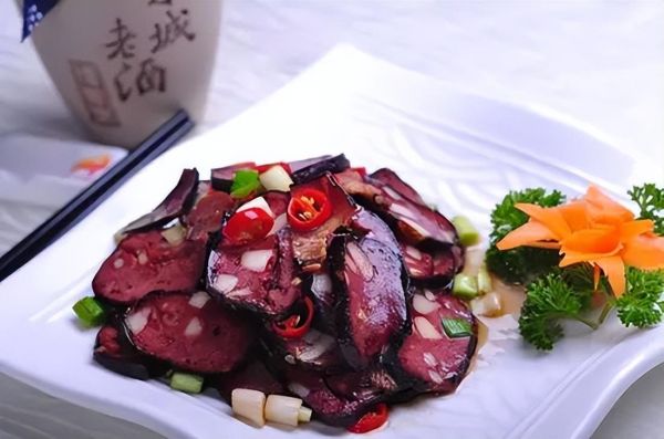 十大湘菜排名（湖南出名的10道经典湘菜）