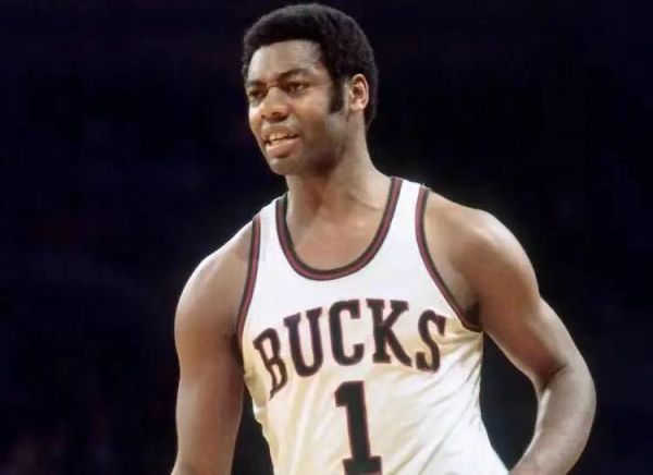 nba历史十大控卫（NBA实力最强的十大控球后卫）