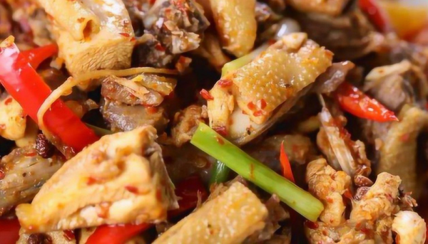 十大湘菜排名（湖南出名的10道经典湘菜）