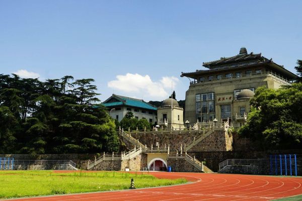 湖北大学排行榜(2022年湖北省大学排名榜单) 湖北大学排行榜(2022年湖北省大学排名榜单)