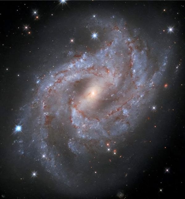 宇宙十大黑洞排名(目前发现最可怕的10个黑洞)