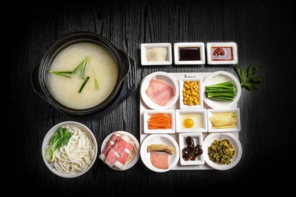 云南十大美食小吃（来云南一定要吃的十大特色美食小吃）