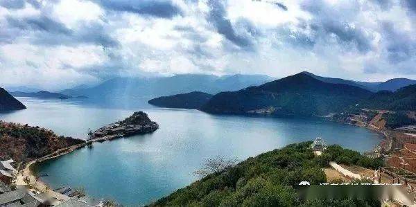 中国著名的十大湖泊（最著名的湖湖泊前十名）