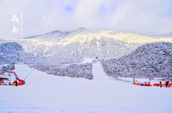中国十大滑雪场排行榜（全国十大滑雪场前十名）