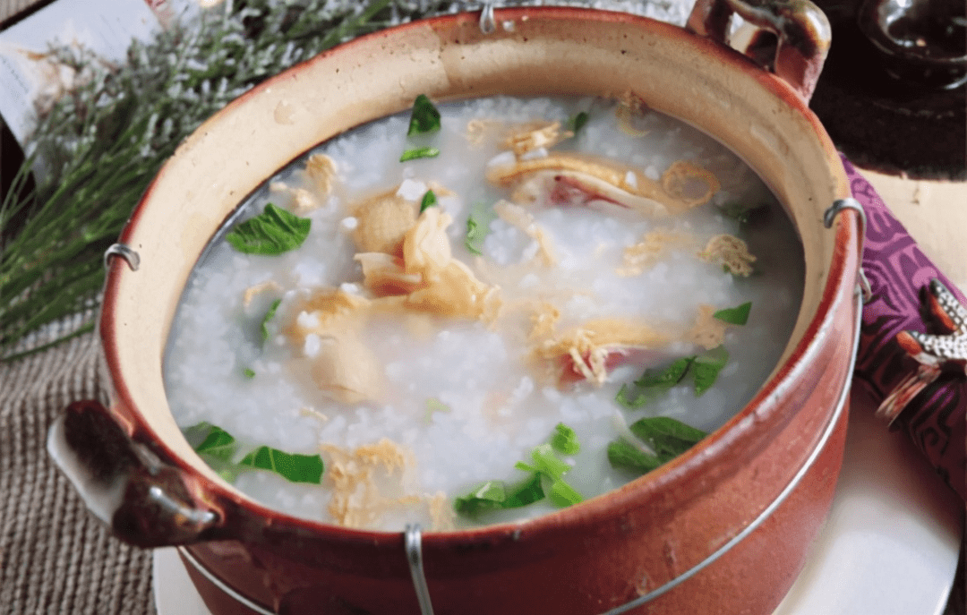 云南十大美食小吃（来云南一定要吃的十大特色美食小吃）