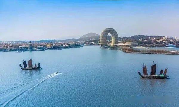 中国著名的十大湖泊（最著名的湖湖泊前十名）