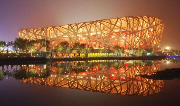 世界10大足球场，马拉卡纳球场居榜首，中国鸟巢也成功上榜