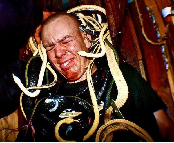 世界上最恐怖的鬼屋（都说恐怖血腥必须签生死状）