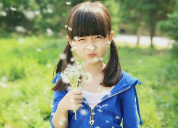 世界上最漂亮的小女孩排行榜：每个都像天使一样