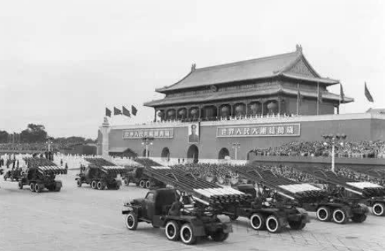中国阅兵几年举行一次，我国共阅兵了几次