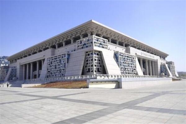 内蒙古乌海10大最好玩的地方，满巴拉僧庙和黄河滩岛值得一去