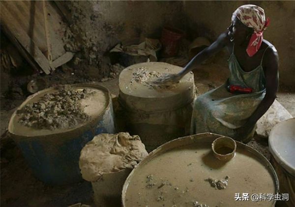 世界上最穷的国家是哪个国家？这个国家真的穷到吃土充饥
