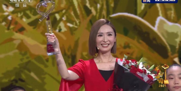 最应该崇拜的十大人物（2021《感动中国》十大楷模人物）