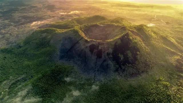 中国火山主要分布在哪里，中国境内的十大火山盘点
