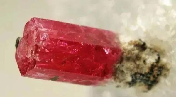 世界上最贵的矿石，世界上最贵的10大矿物盘点