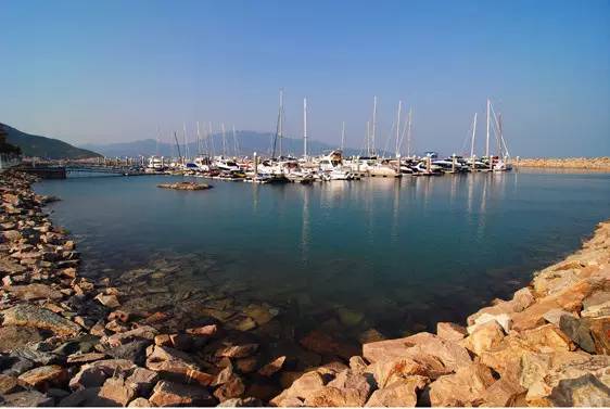 深圳十大海边景点（深圳10大受欢迎的海边露营圣地）