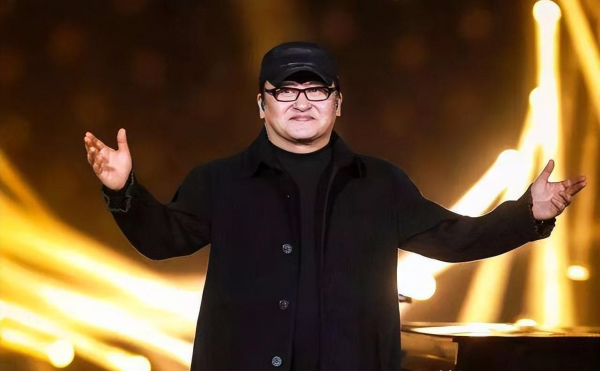华语乐坛十大男歌手排行（这10位都是华语乐坛顶级歌者）