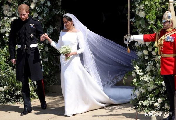 世界上最美十大婚纱（全球名人最美婚纱TOP10）
