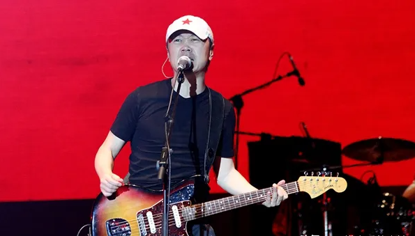 华语乐坛十大男歌手排行（这10位都是华语乐坛顶级歌者）