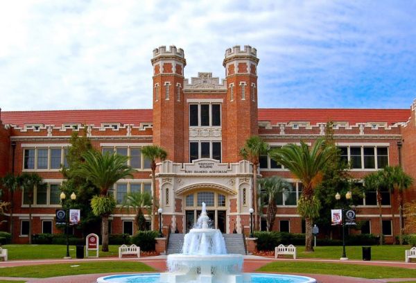 美国十大篮球名校(美国10所最牛篮球名校) 美国十大篮球名校(美国10所最牛篮球名校)