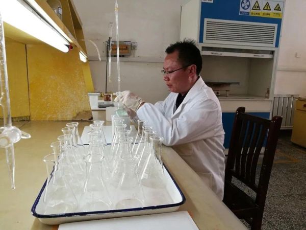 教育界感动中国十大人物（10位老师获评全国教书育人楷模）