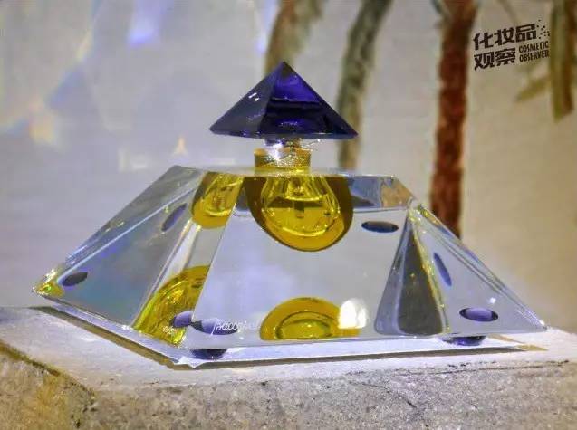 世界十大顶级香水排名（全球最贵10大香水名单）