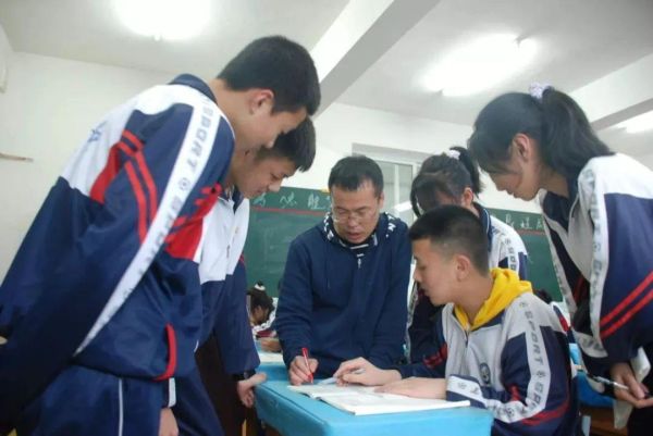 教育界感动中国十大人物（10位老师获评全国教书育人楷模）