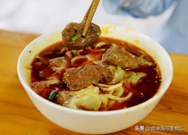 来重庆必吃的十大美食(重庆10大特色美食小吃)