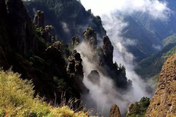 湖北旅游十大必去景区（10个必去十大景点推荐）
